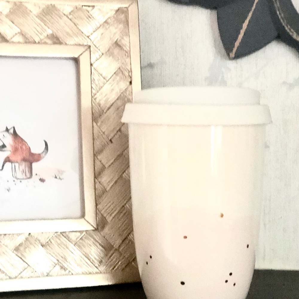 Jillian Harris Jillybox White Ceramic Travel Mug
